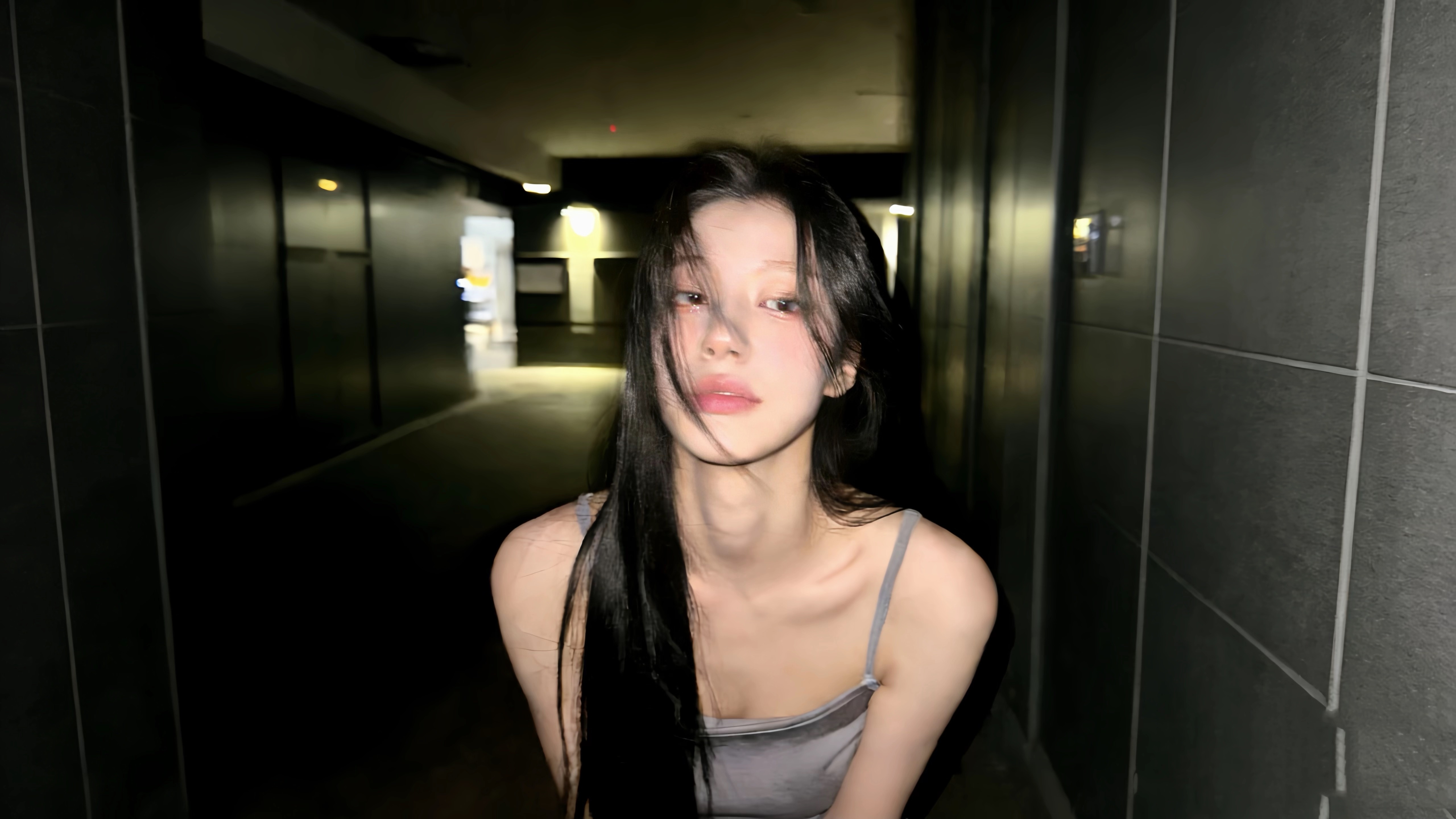 【哲风壁纸】人像-优雅-冷色背景